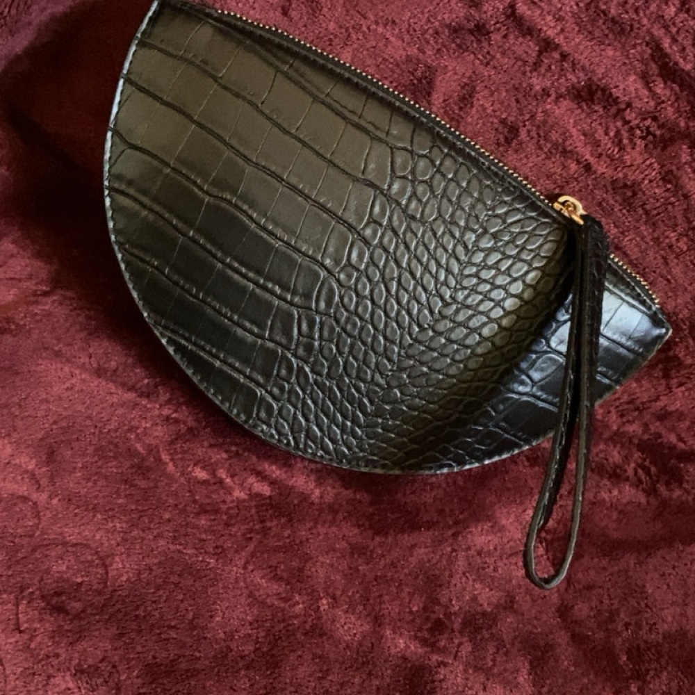 Clutch purse